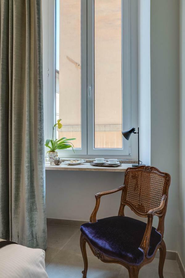 Adrianus Hotel Рим Екстериор снимка
