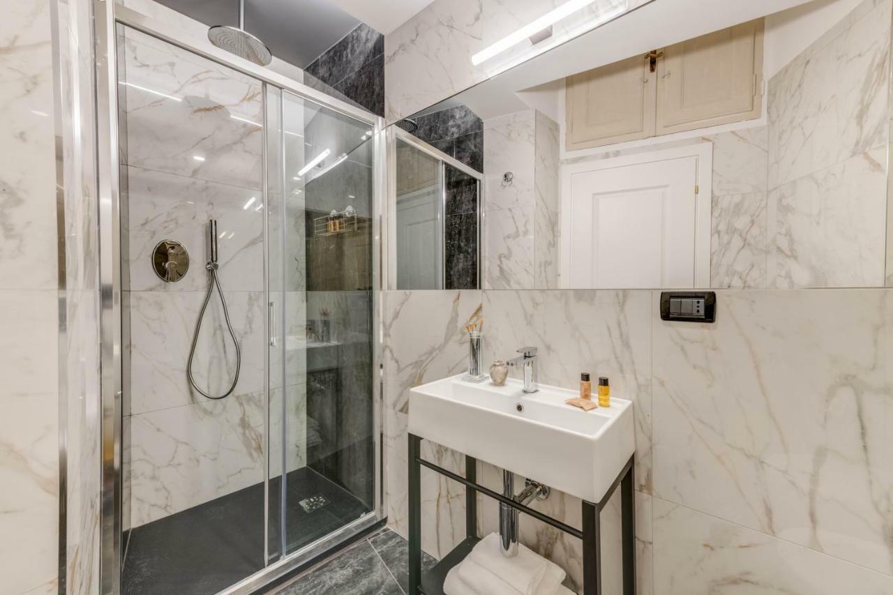 Adrianus Hotel Рим Екстериор снимка